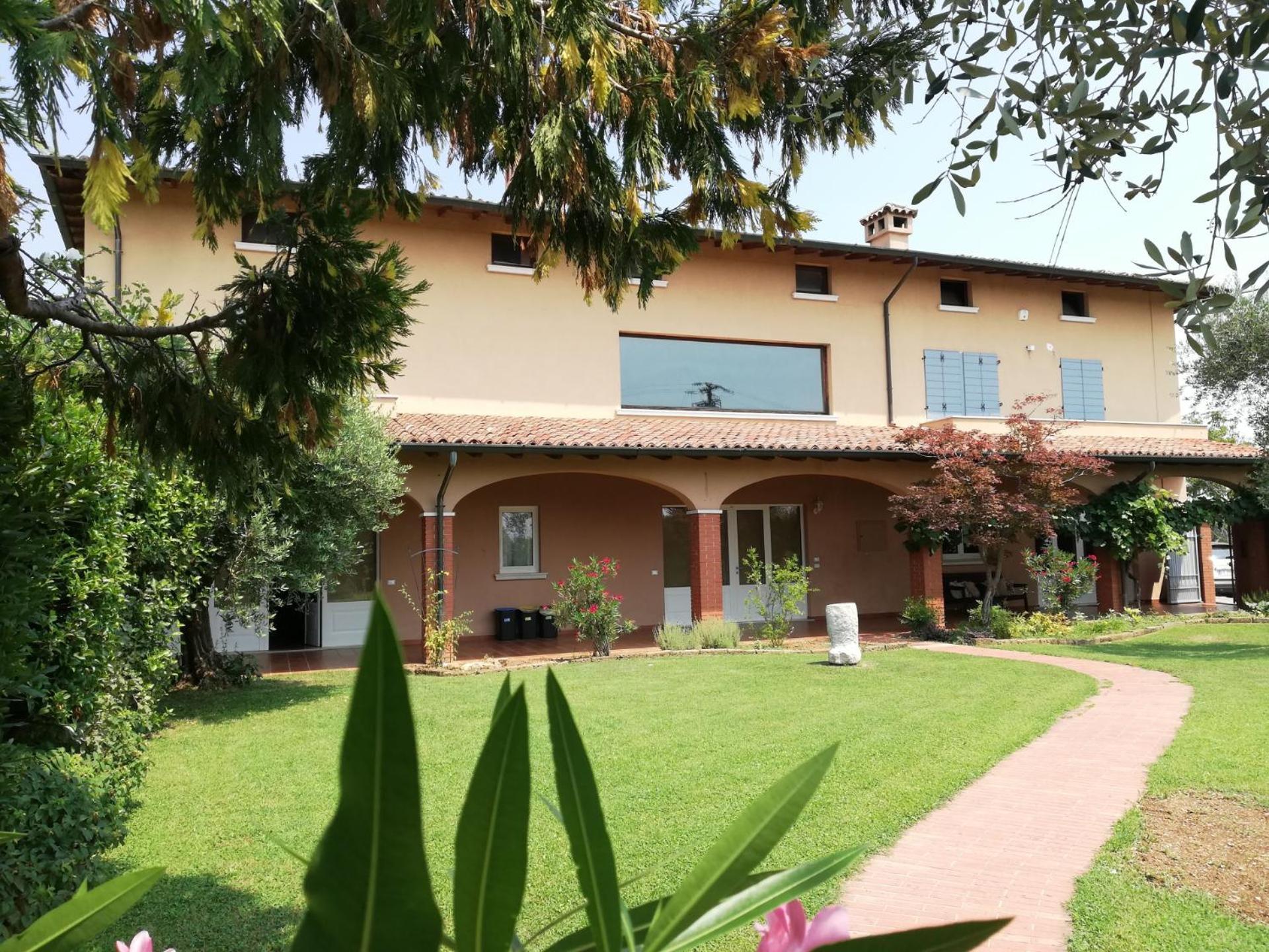 Villa Caterina Country Apartment Bedizzole Bagian luar foto