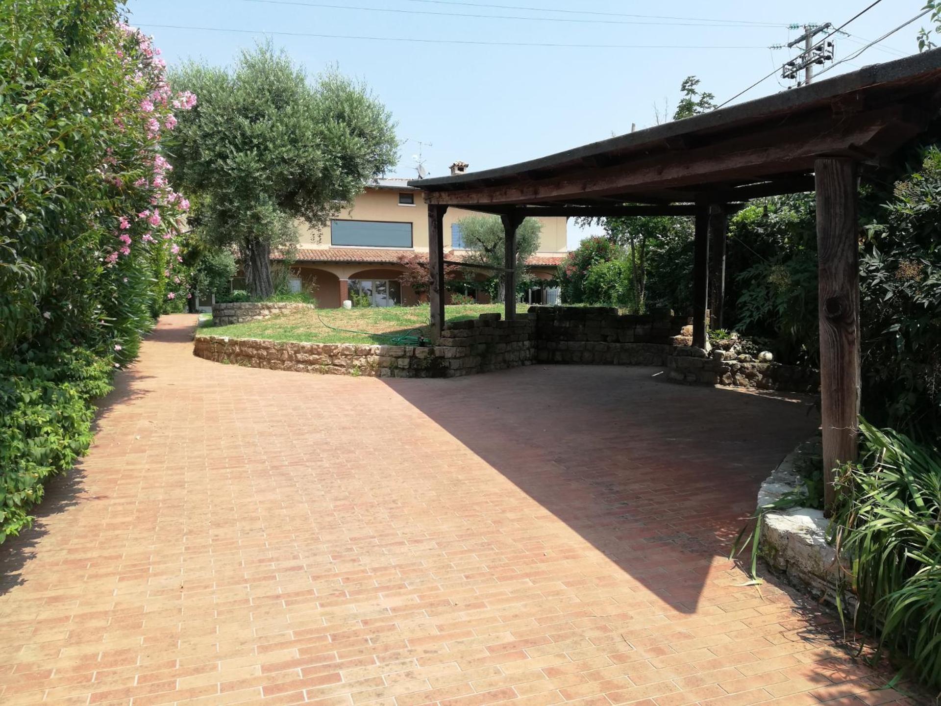 Villa Caterina Country Apartment Bedizzole Bagian luar foto